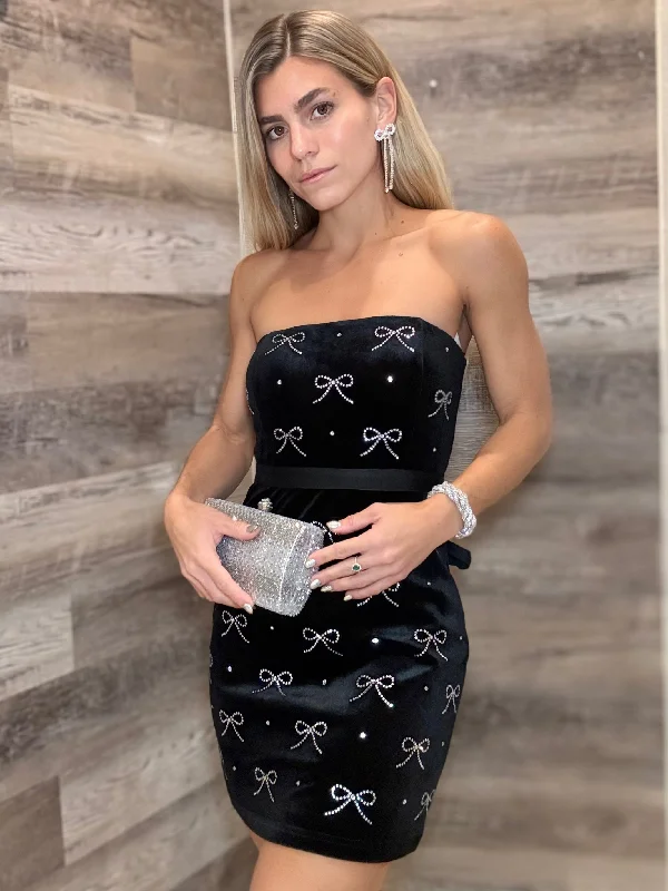 VELVET STRAPLESS MINI DRESS WITH BOW STUD DETAIL